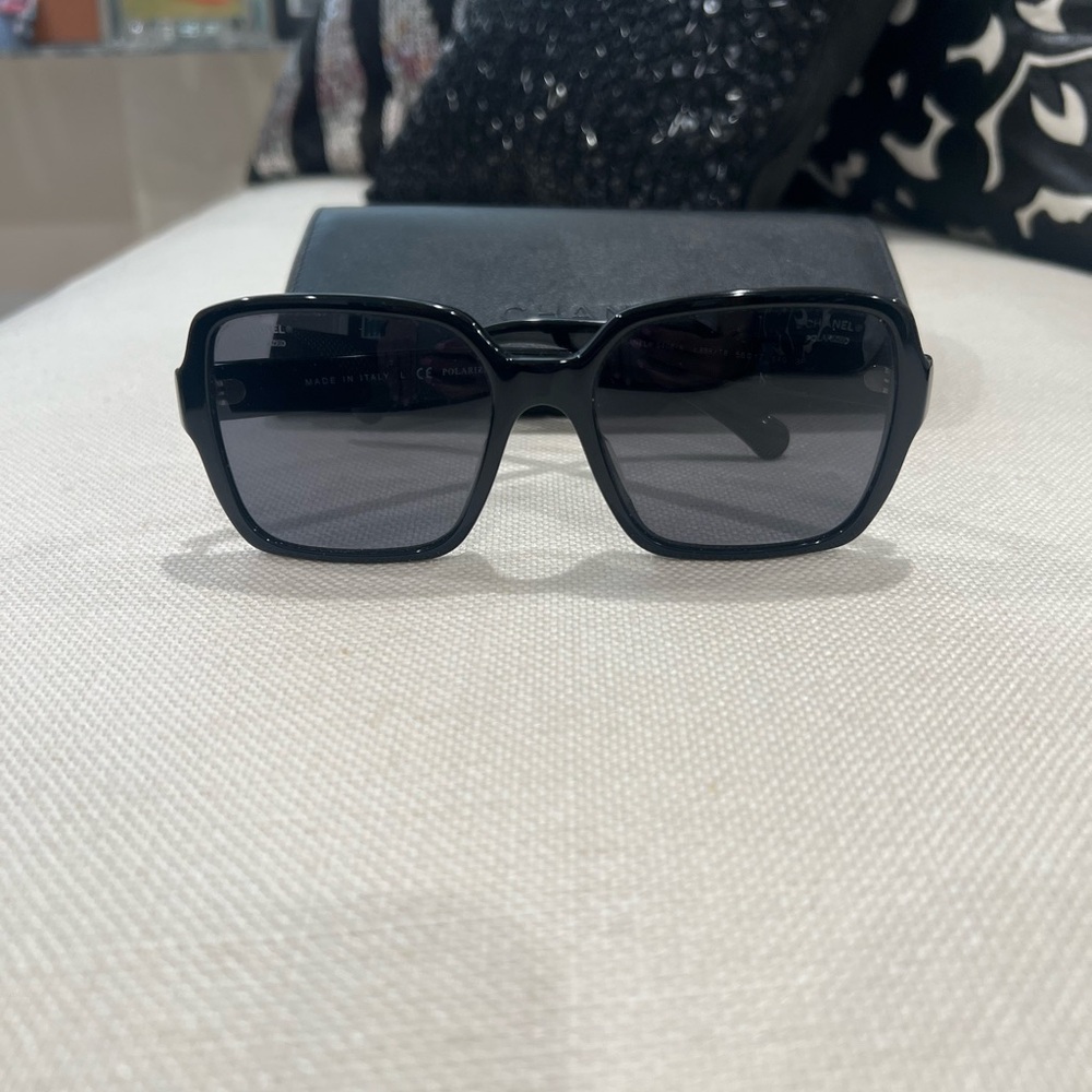 CHANEL Black Sunglasses Bold Geometric Design